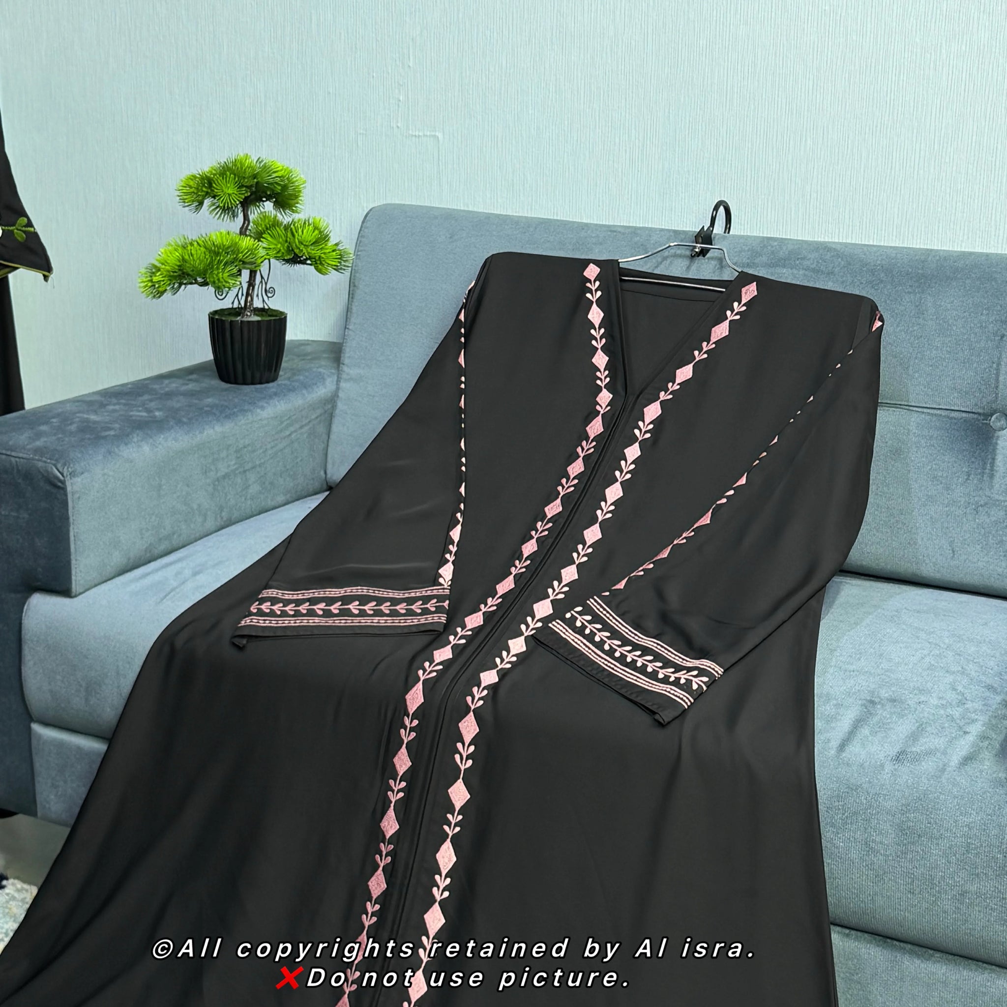 Faija Abaya