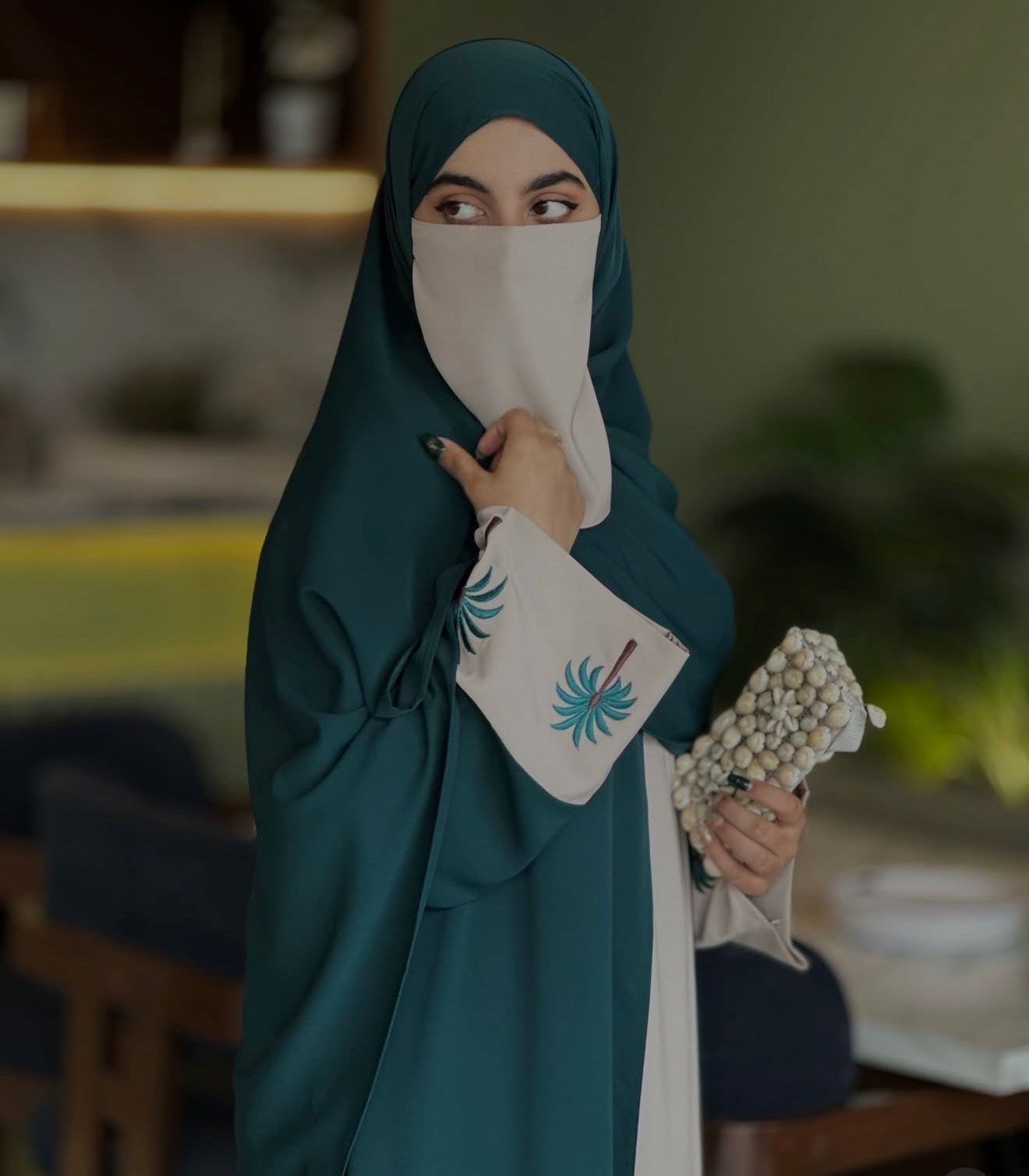 AFNAN ABAYA