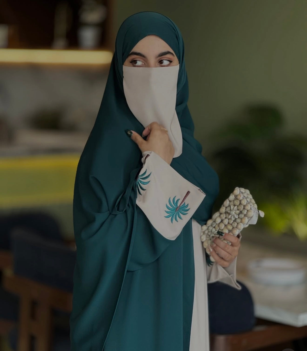 AFNAN ABAYA
