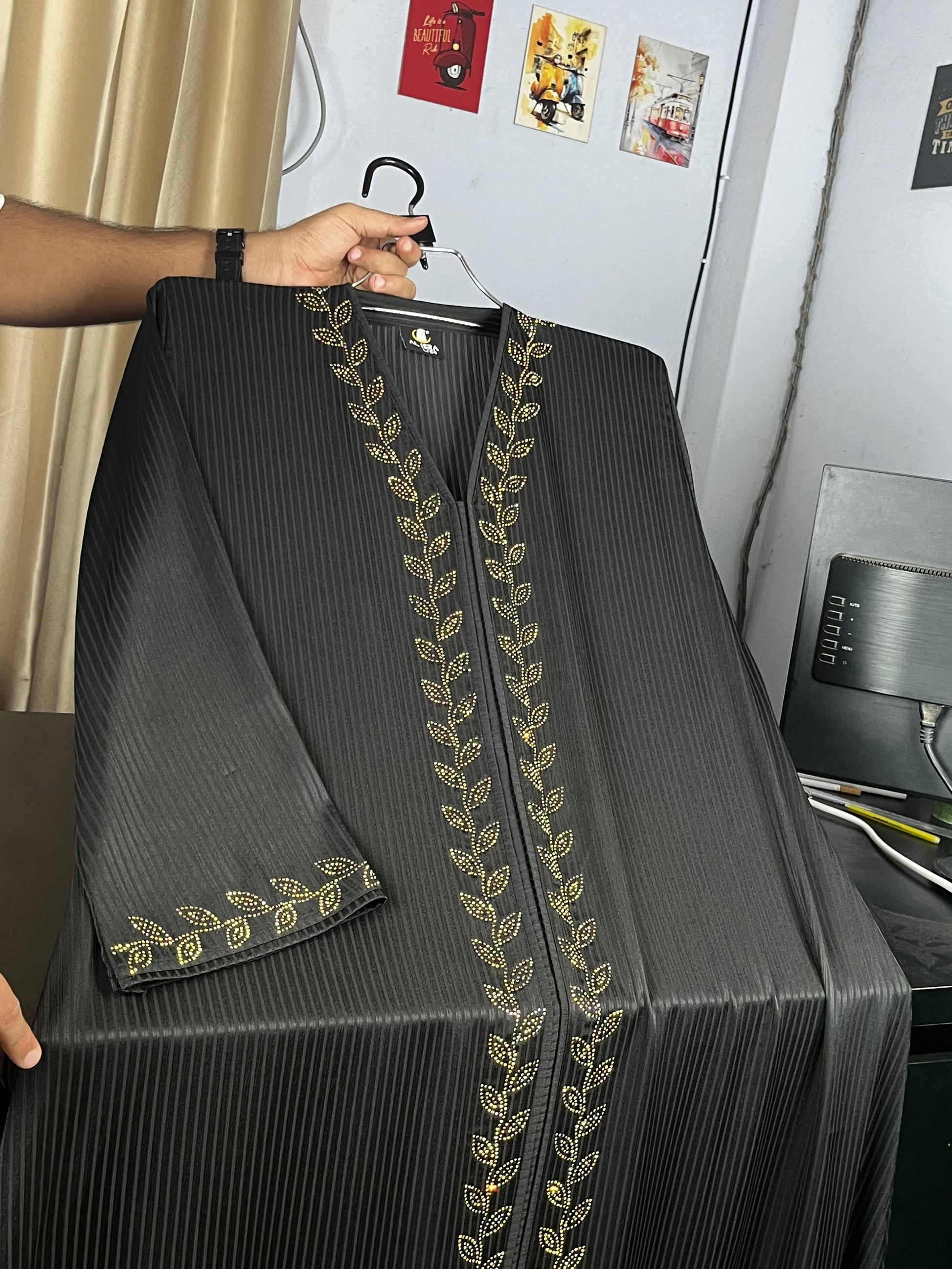 Fiha Abaya